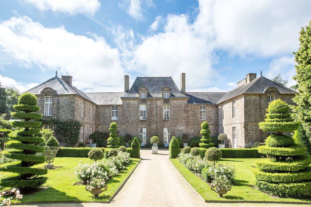 Chateau de La Ballue